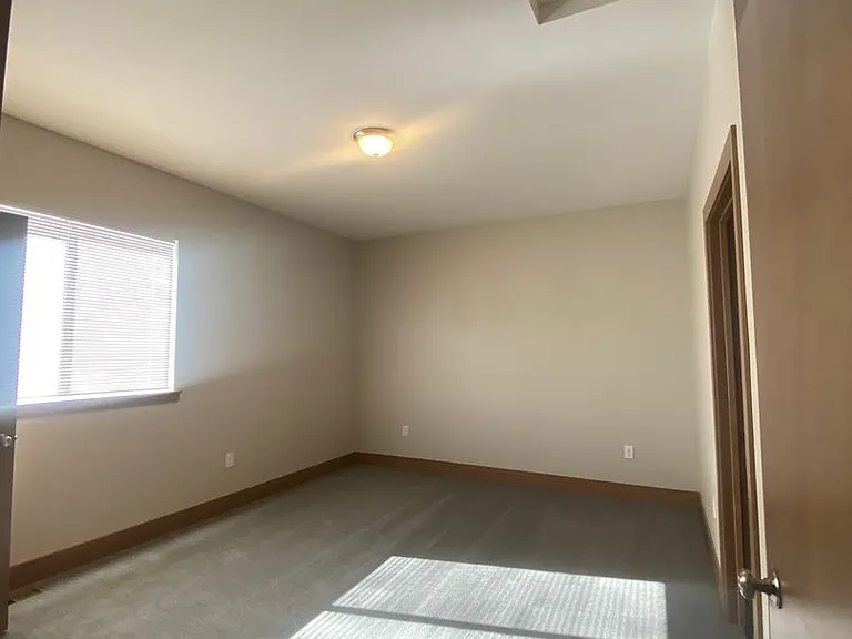 1414 E. 6th Duplex — Photo 12