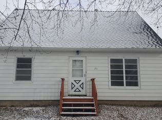 312 NW 4th St, Adams, MN 55909