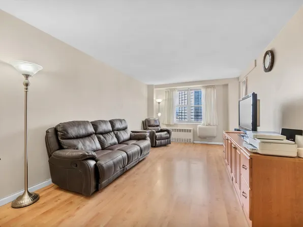 61-15 97th Street image 4 of 24