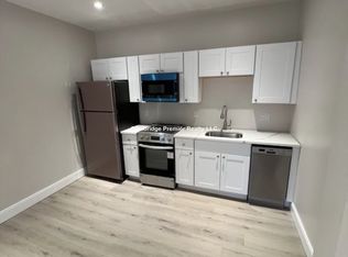 56 Sachem St APT 1, Lynn, MA 01902