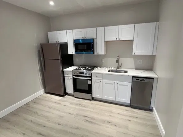 56 Sachem St APT 1, Lynn, MA 01902