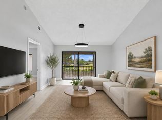 350 Club Cir APT 208, Boca Raton, FL 33487