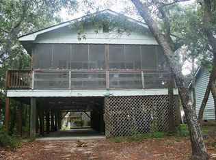 316 NE 39th St, Oak Island, NC 28465
