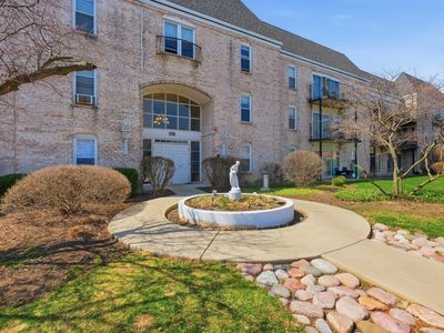 5001 Carriageway Dr APT 116, Rolling Meadows, IL, 60008