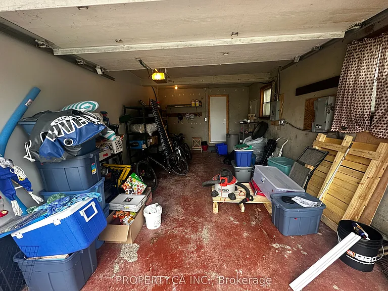 9 Garnet Rd #UPPER — Photo 11