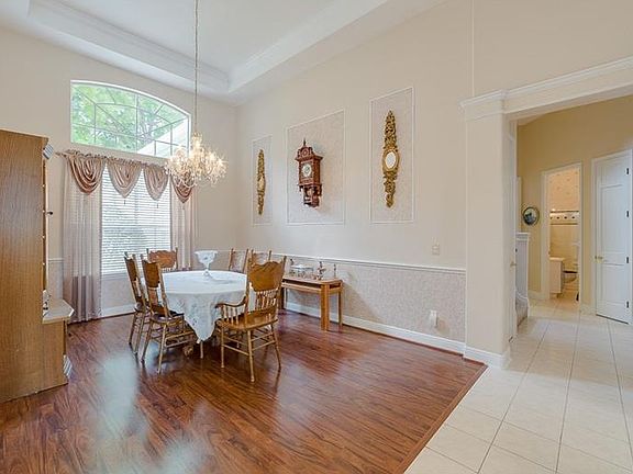 5th image of 9719 Camberley Cir