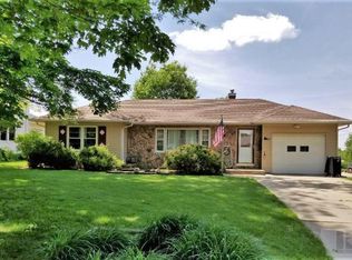 915 S 8th Ave, Marshalltown, IA 50158