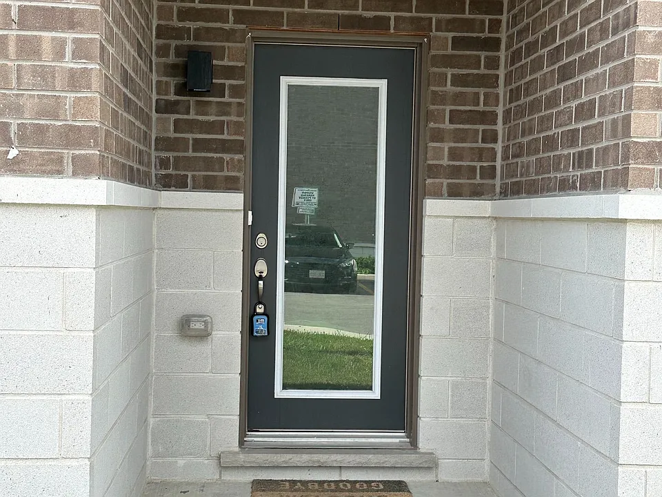250 Finch Ave #39
