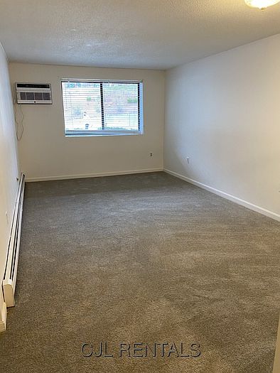 2nd image of 71 Montvale Ave #6