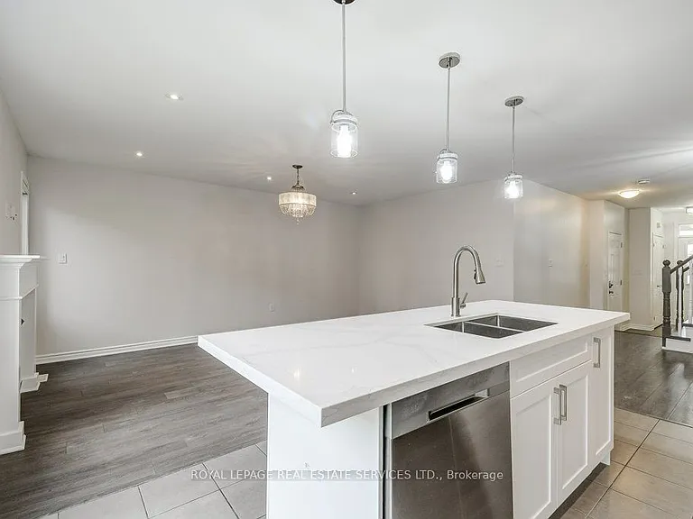 329 Gooding Cres — Photo 15