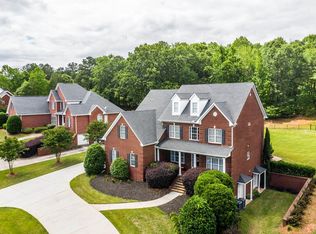 164 Shady Valley Dr, Carrollton, GA 30116