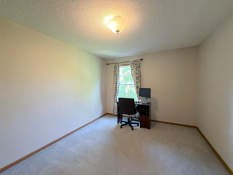 15608 Prospect Rd — Photo 27