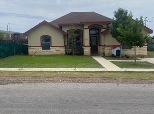 2407 Old Pioneer Rd, Eagle Pass, TX 78852