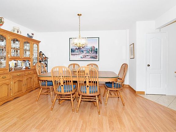 3rd image of 110 Dehaven Dr APT 323