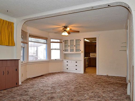 5th image of 1014 W Dalton Ave