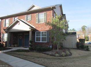 540 Hadleybrook Dr, Chesapeake, VA 23320