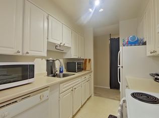 11455 41st Ave NW #101, Edmonton, AB T6J0T9