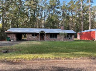 207 Hackberry Dr, Village Mills, TX 77663