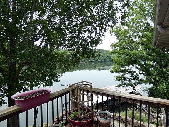 4th image of 484 Arrowhead Circle