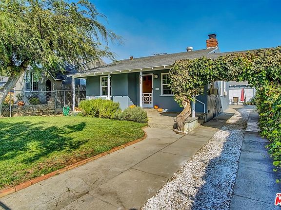 4th image of 2932 Covina St