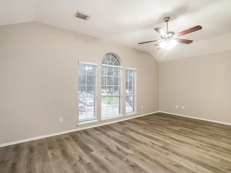 6507 Briargate Trl — Photo 9
