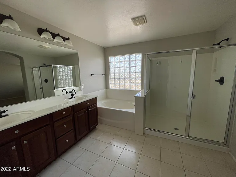3484 E Coconino Way — Photo 33