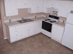 2nd image of 1606 E Crown