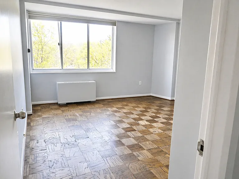 10500 Rockville Pike #415 — Photo 10