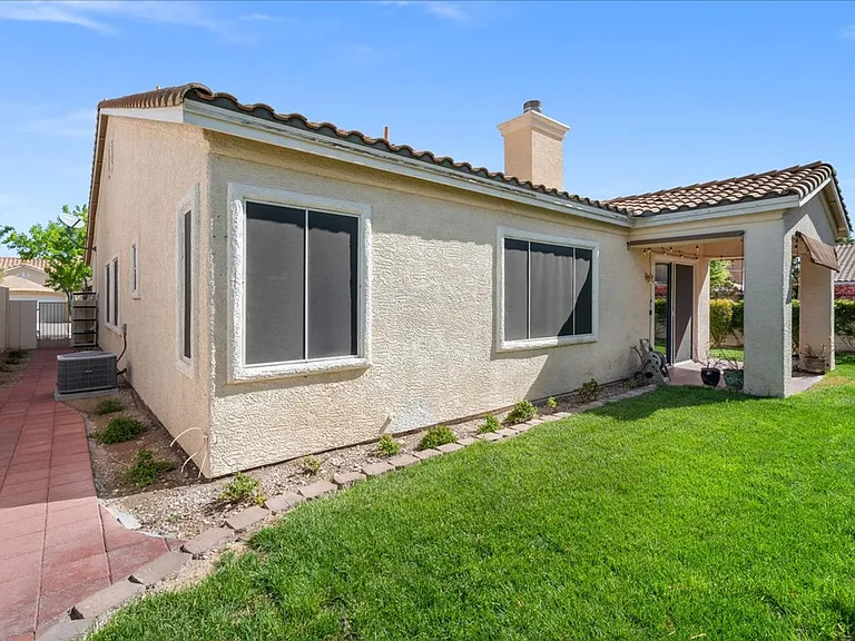 10101 Pinnacle View Pl — Photo 35