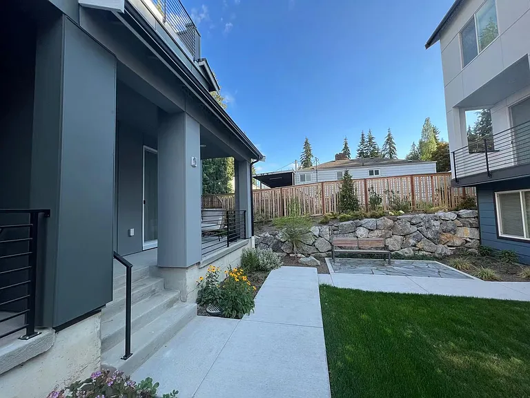 2335 N 147th St — Photo 19