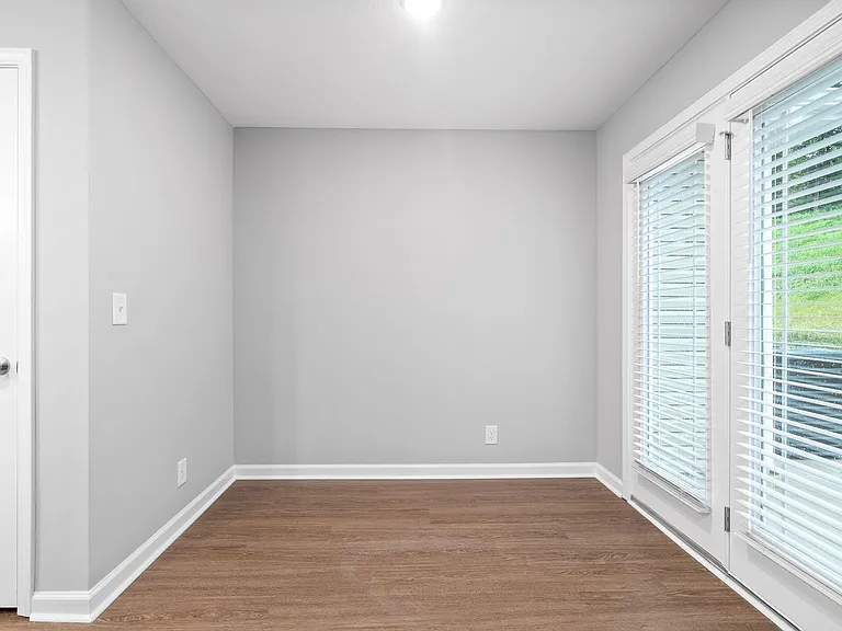 254 Woodland Valley Ln — Photo 16