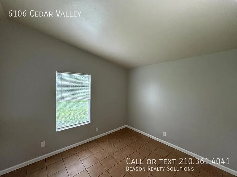 6106 Cedar Valley Dr — Photo 12