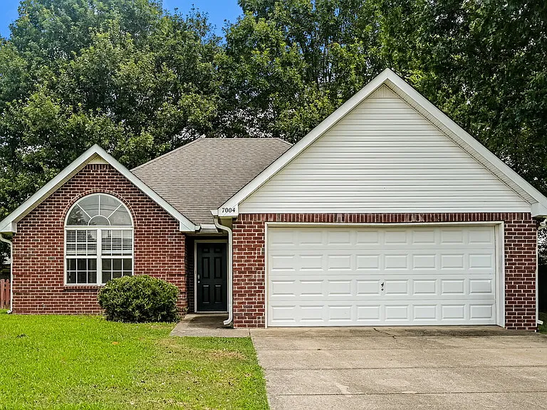 7004 Bridgewater Dr — Photo 1