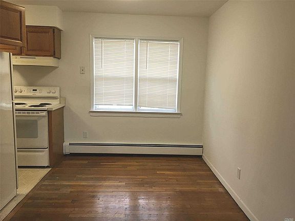 5th image of 100 Manhasset Ave APT F2