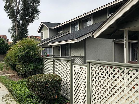 3rd image of 8837 Applewood Dr