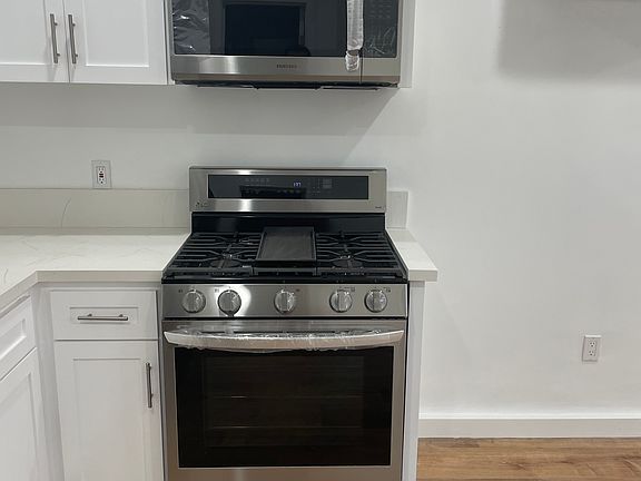 2nd image of 11511 National Blvd