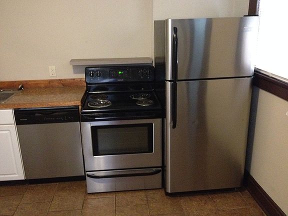 2nd image of 421 E 13th Ave