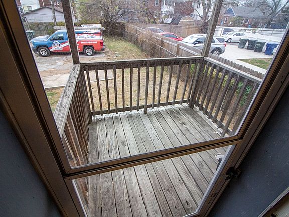 3rd image of 5056 Chippewa St #1W