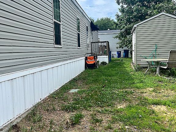 Yard space and shed 