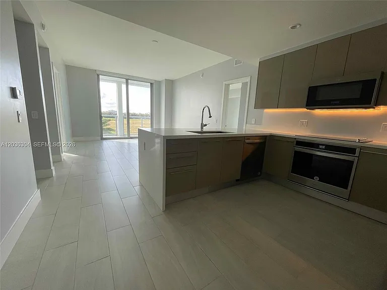 2000 Metropica Way #307 — Photo 3