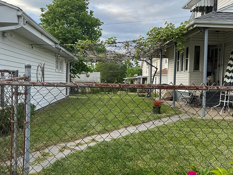 743 Creighton Ave — Photo 5