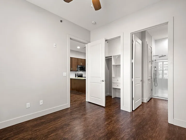 State Street Flats Apartments Bedroom with Closet & Bathroom