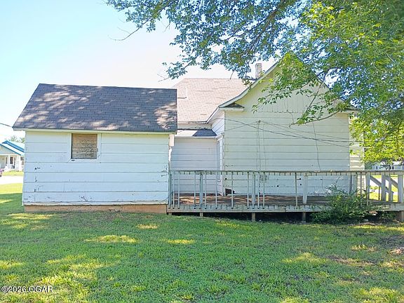 4th image of 118 W Main St