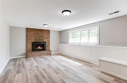 1st image of 6416 Sherwood Ave #2