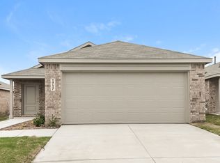 1717 Crossbill St, Forney, TX 75126