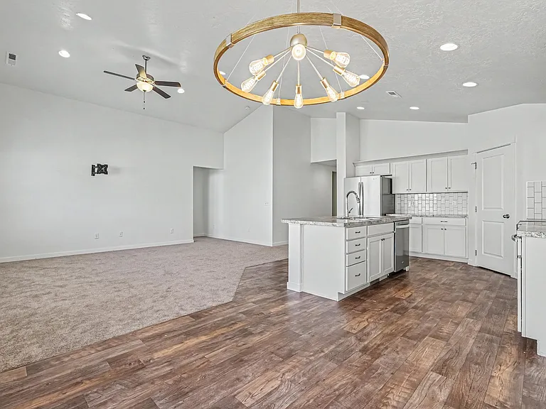 16850 Bethany Ave — Photo 18