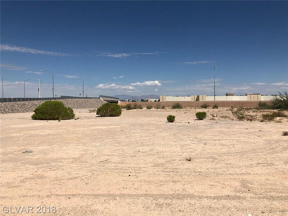 2nd image of 6835 Procyon St