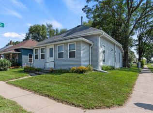 2018 Sampson St, Muscatine, IA 52761