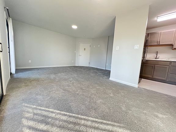 4th image of 7439 Little River Tpke APT 202