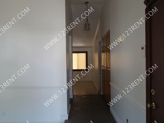 2nd image of 4618 Elwood Ave